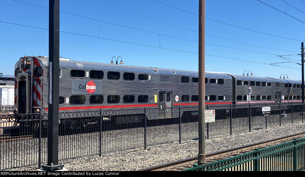 Caltrain 4013